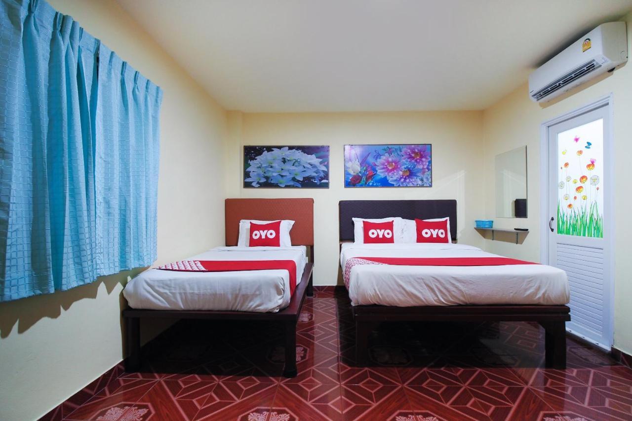 Khanidta Resort Pattaya Buitenkant foto