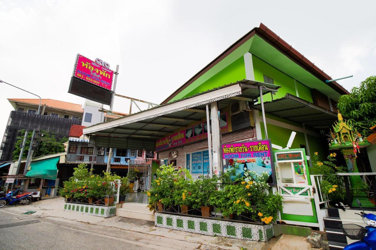 Khanidta Resort Pattaya Buitenkant foto
