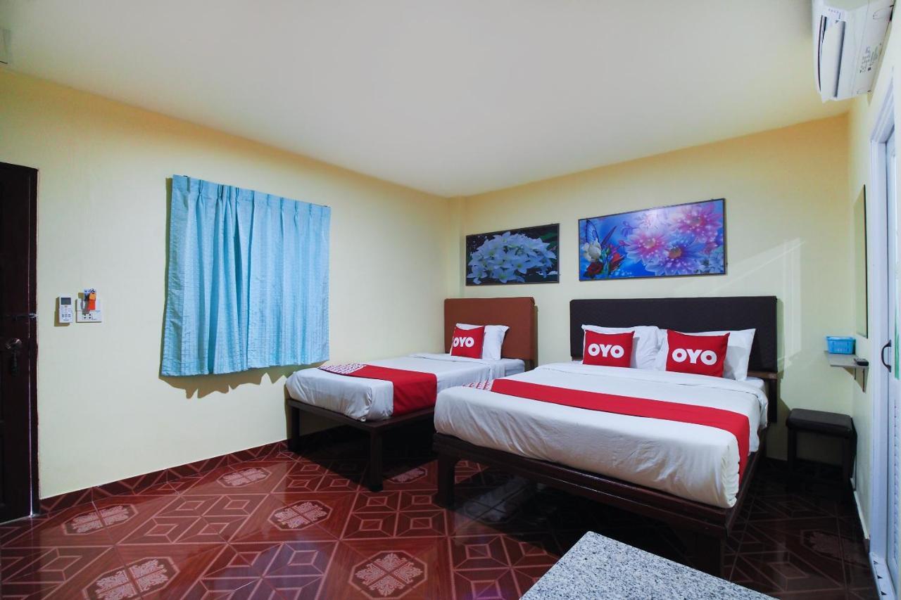 Khanidta Resort Pattaya Buitenkant foto