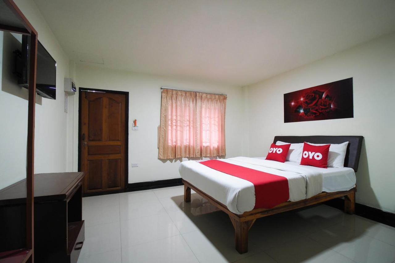 Khanidta Resort Pattaya Buitenkant foto
