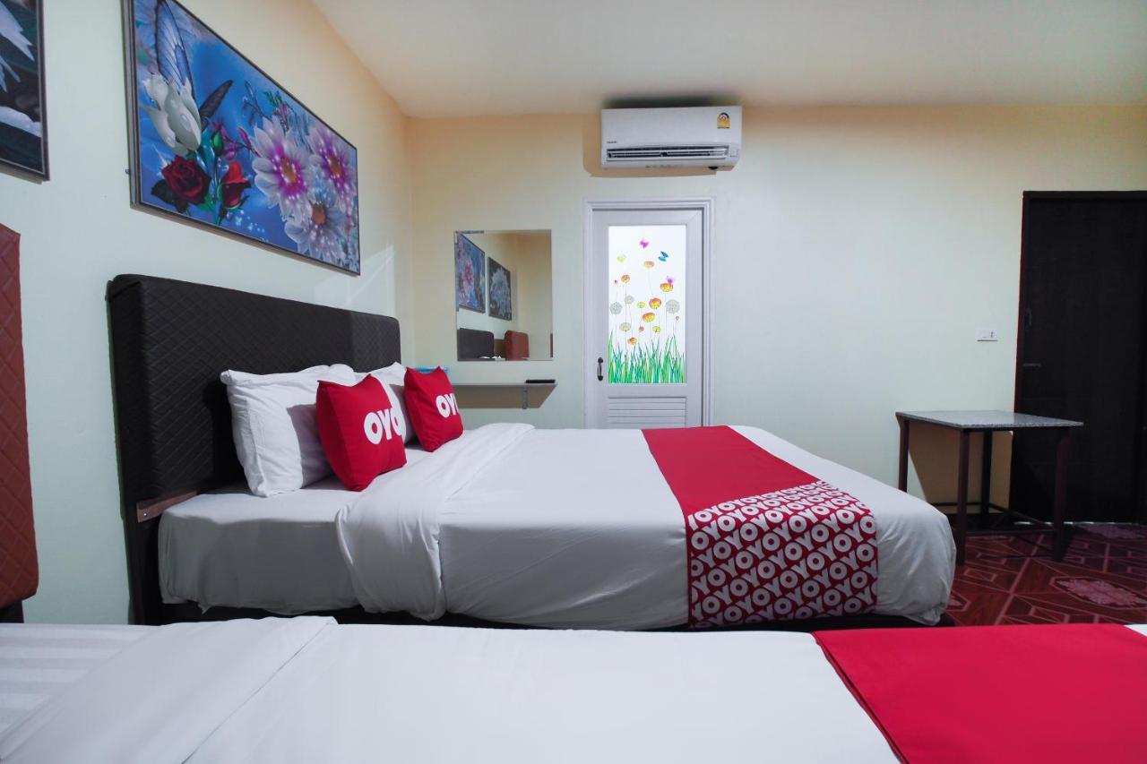 Khanidta Resort Pattaya Buitenkant foto